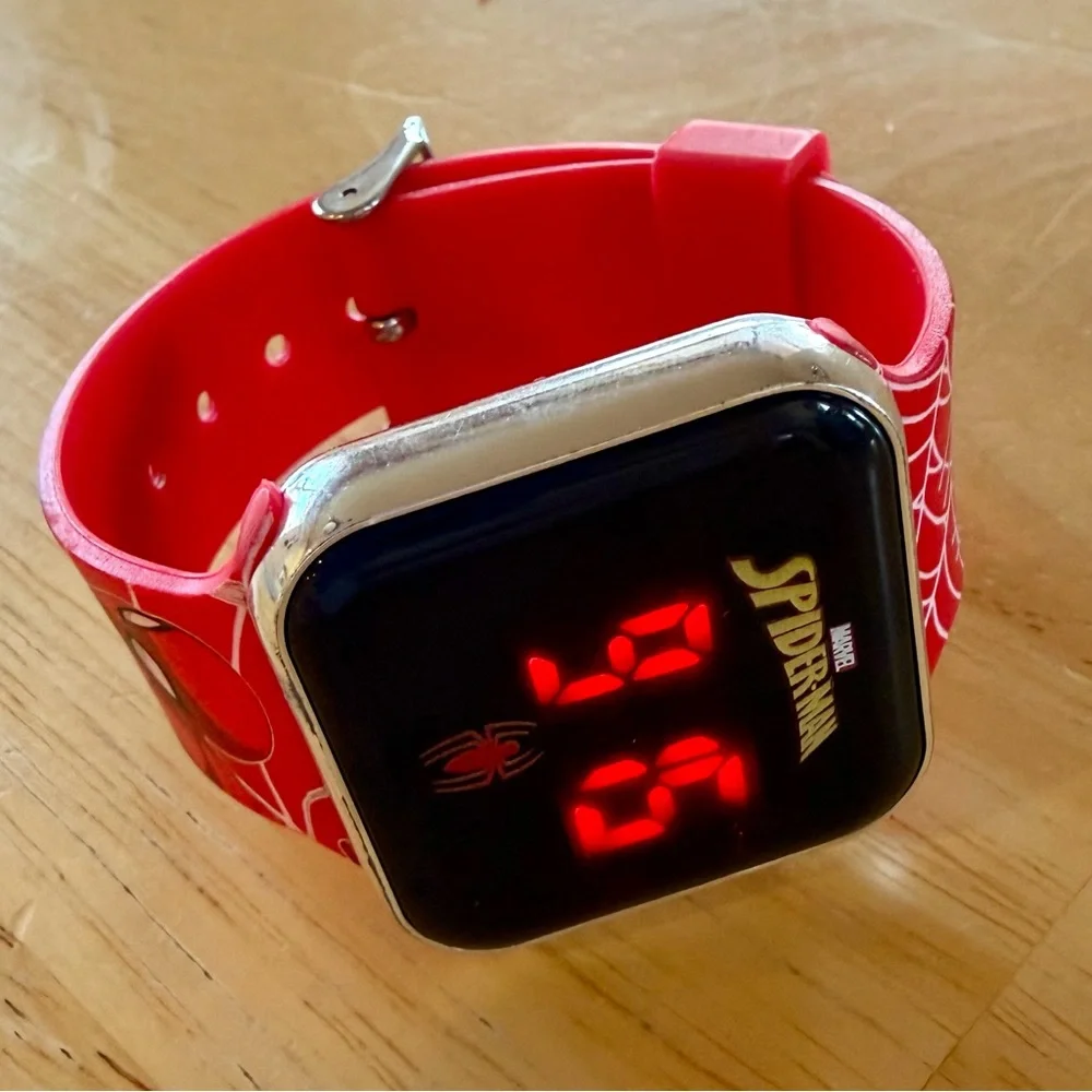 Marvel Spider-Man Kid’s‎ Red Digital Watch Superhero